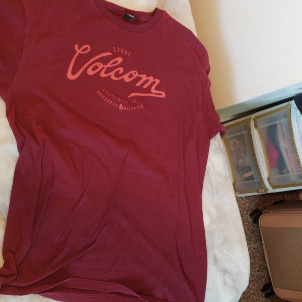 Volcom T shirt